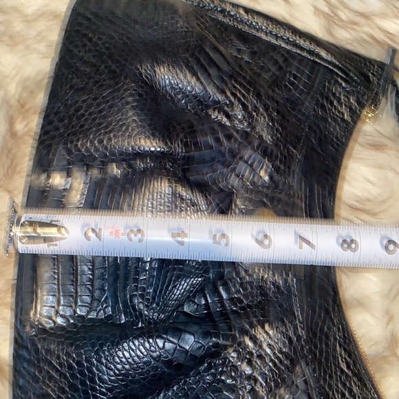 Brahmin Vintage Croc Embossed Leather Zip Top Shoulder Bag EVC - Picture 6 of 16